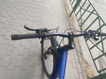 велик 29: Велосипед горный
Синего цвета 
Тормоза гидравлические 
Шины 29 размера — 2