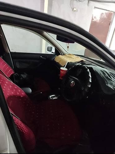 vw jetta: Volkswagen Golf: 2001 г., 2 л, Автомат, Бензин, Хэтчбэк — 7