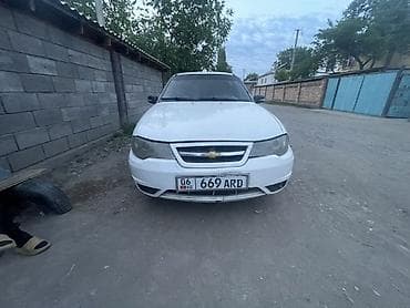 Транспорт: Daewoo Nexia: 2008 г., Седан — 1