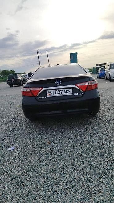 х5 2017: Toyota Camry: 2017 г., Гибрид, Седан — 9