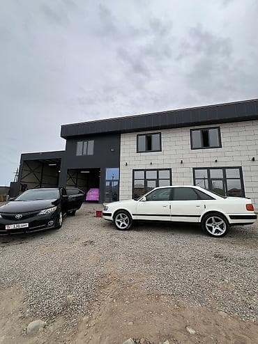 audi тт: Audi 100: 1991 г., 2 л, Кол менен иштөөчү, Бензин, Седан — 4