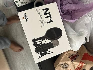 RØDE NT1 Signature Series (Black) — студийный конденсаторный микрофон