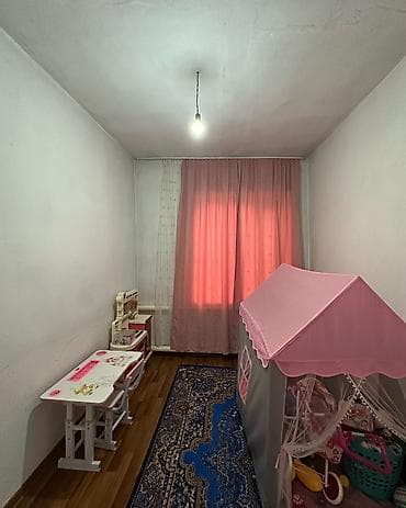 Үйлөр: ✨ Продаётся дом в с. Сокулук ✨ 🏡 Характеристики: • Участок - 7 соток — 10