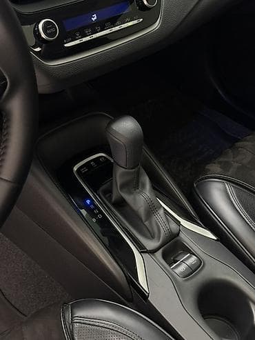 camry 1999: Toyota Corolla: 2024 г., 1.8 л, Автомат, Гибрид, Седан — 6