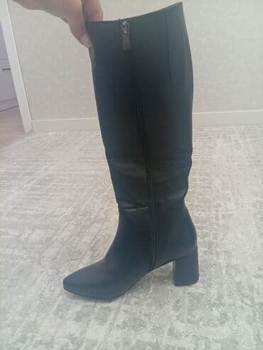 обувь ручной работы бишкек: Женские высокие сапоги, черные. абсолютно новые - Материал верха — 6