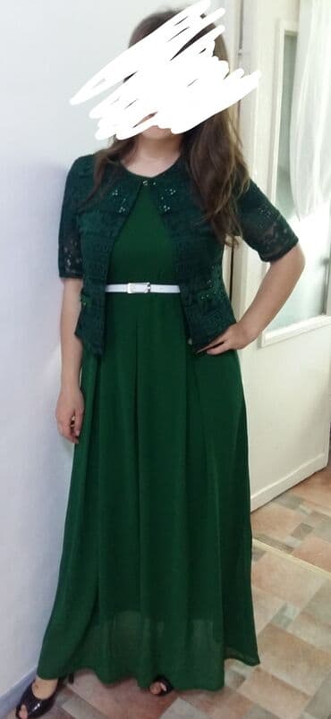 Платье размер 48,одевалось один раз. состояние идеальное