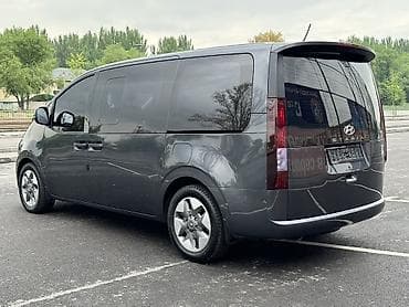hyunda: Hyundai Staria: 2023 г., 3.5 л, Автомат, Бензин, Минивэн — 6
