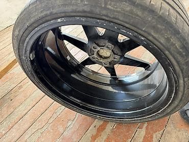 Дөңгөлөктөр монтажда 245 / 35 / R 20, Жай, Колдонулган, Комплект, Жеңил унаалар, Куйма, тешиктери - 5 — 7