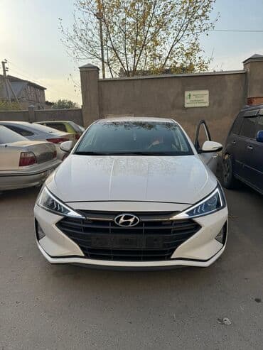 срочно продаю в связи с переездом: Hyundai Avante: 2018 г., 1.6 л, Автомат, Бензин, Седан — 11