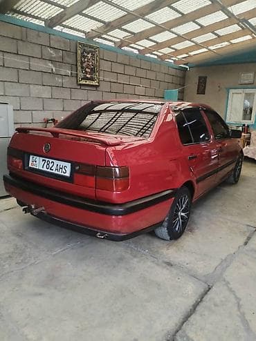 Унаа сатуу: Volkswagen Vento: 1993 г., 1.8 л, Бензин, Седан — 3