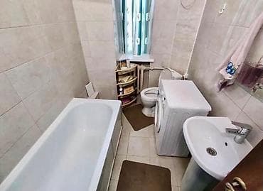 Квартиры: 2 комнаты, 58 м², Манаса/Боконбаева Сталинка, 2 этаж, Косметический ремонт — 7