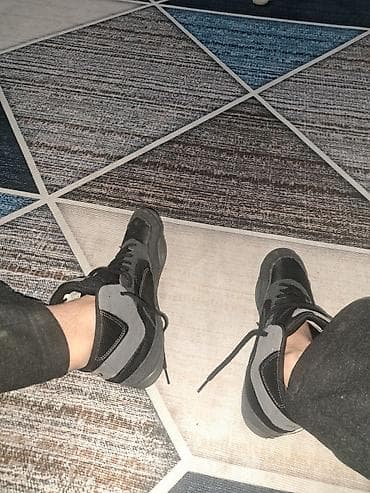 Кроссовки мужские, высокие - Размер: EU 39.5 / US 8 / 25.5 см (указан