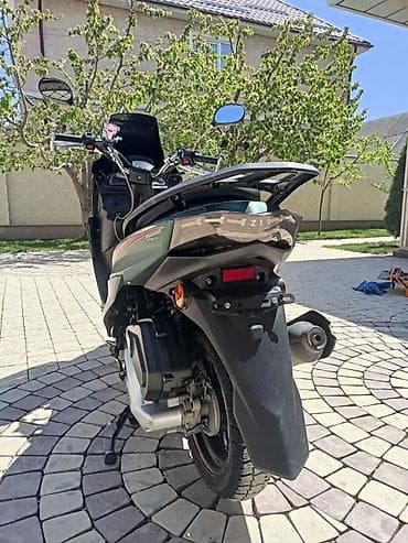 sp 4: Макси-скутер 150 куб. см, Бензин, Б/у — 6