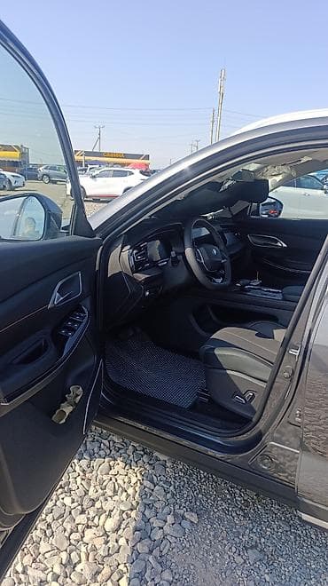 e2 byd: Changan X7 Plus: 2025 г., 1.5 л, Автомат, Бензин, Минивэн — 4