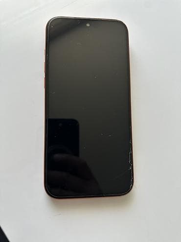 iphon 17: IPhone 17 Pro Max,на базе андроид,состояние идеальная,задка с переди и — 2