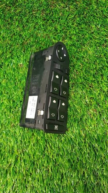 e39: Блок кнопок Bmw 525I E39 M54B25 2003 (б/у) ​ Марка: BMW Модель: 525i — 1