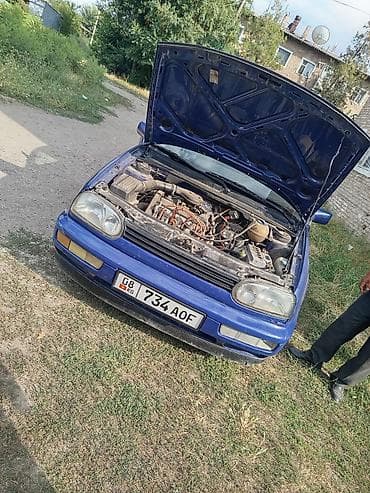 трёхдверный: Volkswagen Golf: 1997 г., Механика, Бензин, Хэтчбэк — 2
