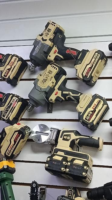 набор макита 4 в 1: Аккумуляторный набор электроинструмента 21V (бежево‑черная серия) — 2