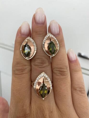 свадебные платья от производителя: Набор с камнями фианиты Серебро покрыто золотом пробы 925 Размеры — 3