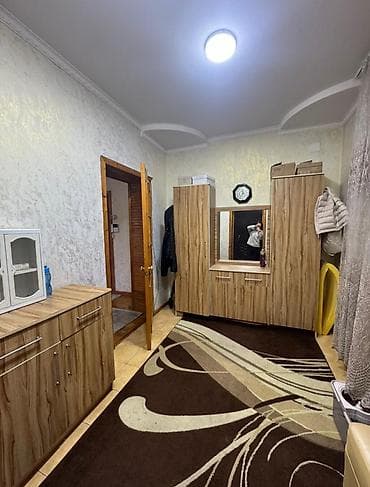 продаю гараж бишкек: Продаю 2-эт.Дом 1линия по ул.Садырбаева выше магистрале угловой можно — 8