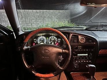 210: Infiniti QX4: 2001 г., 3.5 л, Автомат, Газ, Внедорожник — 5