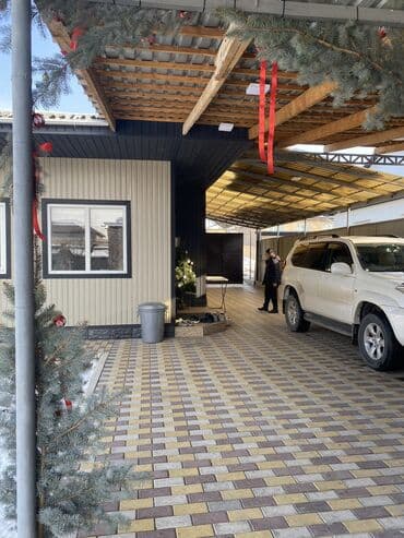 дом в городе каракол: Коттедж, Apart house Karakol Каракол, Барбекю, Детская площадка, Парковка, стоянка — 2