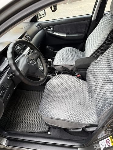 Унаа сатуу: Toyota Corolla: 2004 г., 1.6 л, Кол менен иштөөчү, Бензин, Универсал — 8