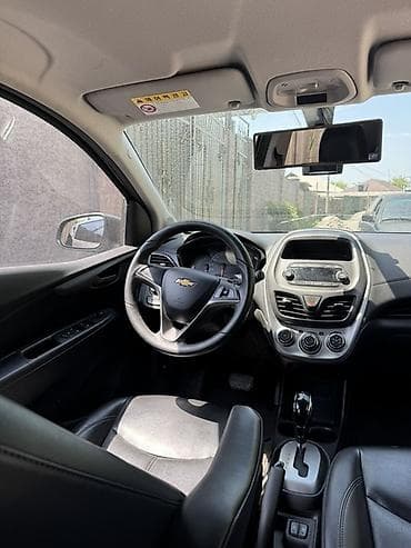 spark premier: Chevrolet Spark: 2017 г., 1 л, Автомат, Бензин, Хэтчбэк — 6