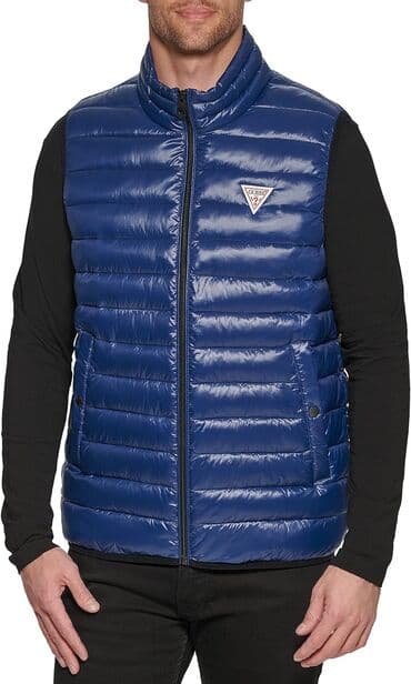 жилет с подогревом: GUESS. Этот стеганый жилет обеспечивает дополнительное тепло, когда — 3