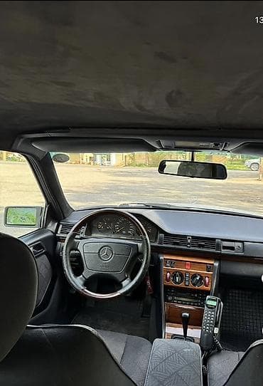 потолок мерс: Mercedes-Benz W124: 1995 г., 3.2 л, Автомат, Бензин, Седан — 8