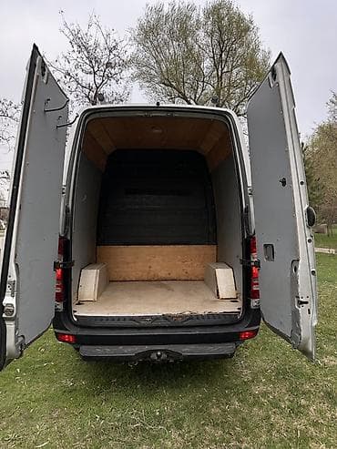 решетка родиатор спритер тди: Легкий грузовик, Mercedes-Benz — 7