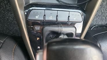 кия стоник: Kia Stonic: 2018 г., 1.6 л, Робот, Дизель, Кроссовер — 9