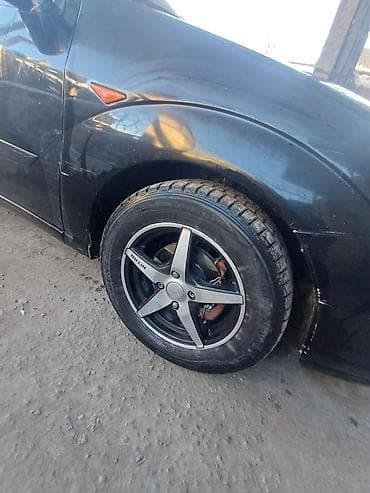 Ford: Ford Focus: 2004 г., 2 л, Автомат, Бензин, Седан — 4