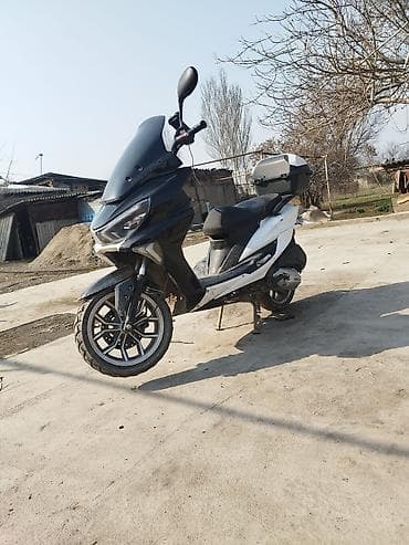 Скутеры: Скутер/мопед городского типа Основные характеристики: - Кузов — 3