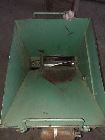 Электрическая В Нат Однофазная 220вт Сено и зернодробилка/измельчитель