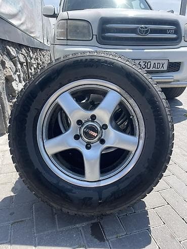 bridgeston: Колеса в сборе 265 / 60 / R 18, Зима, Б/у, Комплект, Внедорожные (АТ/МТ), Литые, отверстий - 6 — 1