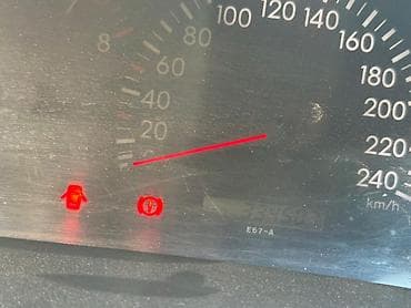 голы 3 купе: Toyota Corolla Verso: 2002 г., 1.8 л, Ручные, Бензин, Минивэн — 9