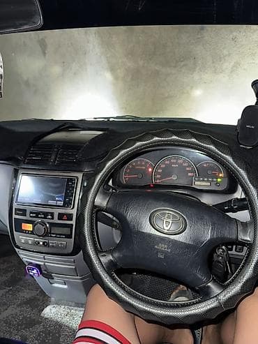 Унаа сатуу: Toyota Ipsum: 2003 г., 2.4 л, Автомат, Газ, Вэн/Минивэн — 7