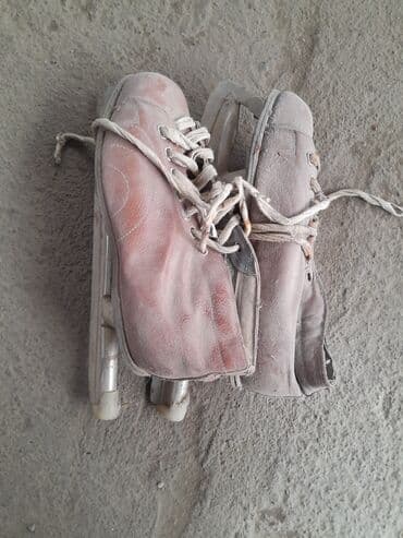 прикормочный кораблик с эхолотом и gps: Хоккейные, 39, Б/у — 3