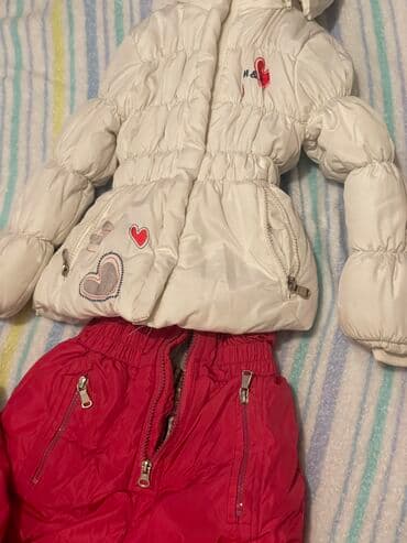 Для девочки комбенизон, отличное качество теплая и удобная. Уена 1400