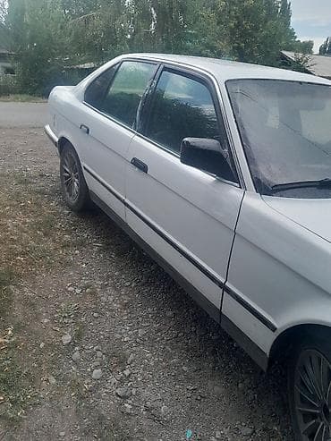 BMW 5 series: 1986 г., Седан — 3