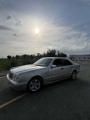 Mercedes-Benz E-Class: 1997 г., 3.2 л, Механика, Бензин, Седан — 4