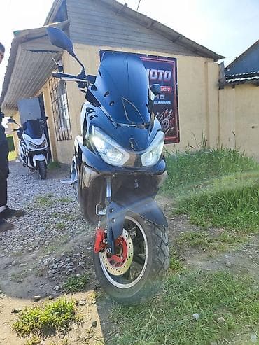 сиденья воздушный: Макси-скутер 150 куб. см, Бензин, Б/у — 6