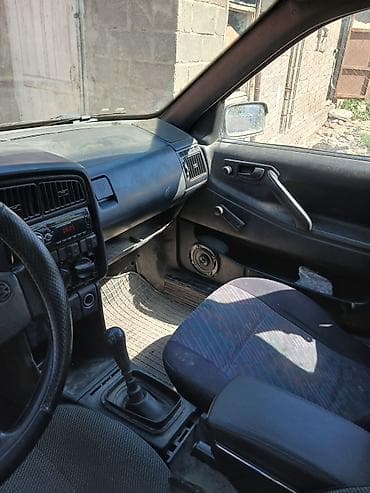 Продажа авто: Volkswagen Passat Variant: 1990 г., Механика, Универсал — 4