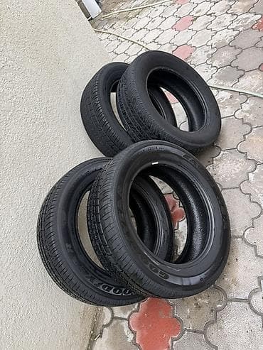 Транспорт: Продаю в среднем сост боковых порезов и грыж нет! Летние шины Goodyear — 2
