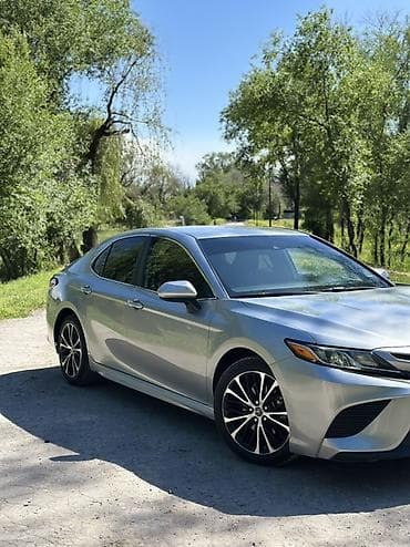 Toyota Camry: 2019 г., 2.5 л, Автомат, Бензин, Седан — 2