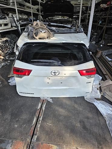 highlander 2012: Крышка багажника Toyota — 1