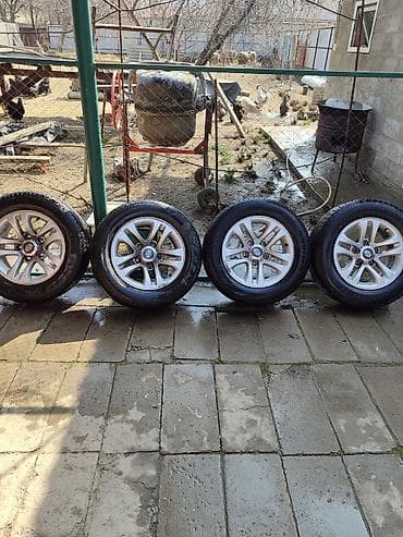 Колеса в сборе 235 / 60 / R 16, Лето, Комплект, Литые, отверстий - 5