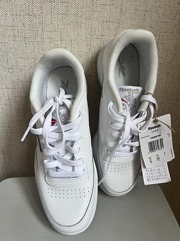 Продаю абсолютно новые, ни разу не ношенные кроссовки Reebok Club C at lalafo.kg — 2 Продаю абсолютно новые, ни разу не ношенные кроссовки Reebok Club C — 2