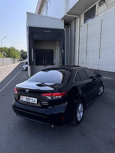 тае: Toyota Levin: 2020 г., 1.8 л, Вариатор, Гибрид, Седан — 4